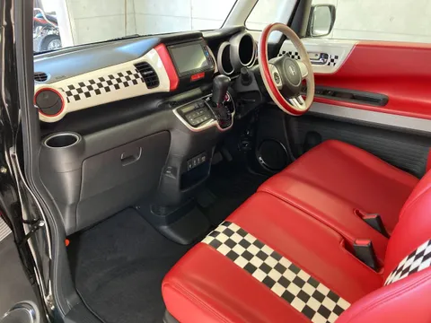 Honda N-BOX Slash