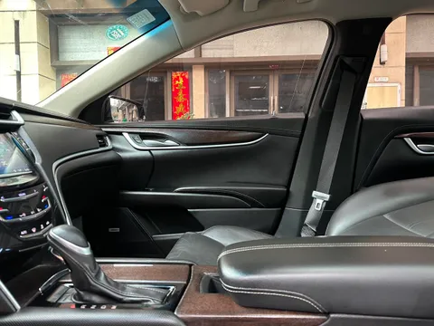 Cadillac XTS