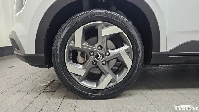 Hyundai Venue