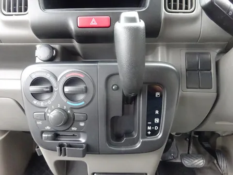 Nissan Clipper