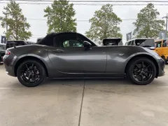 Mazda MX-5 (Roadster)