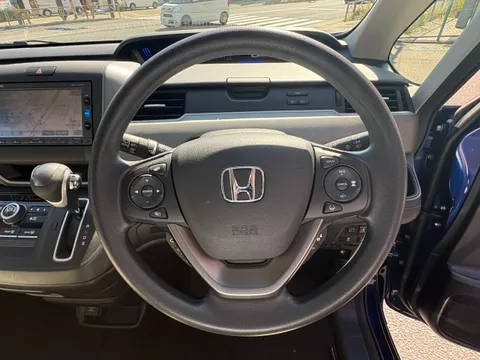Honda Freed Plus