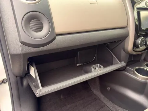 Mazda Verisa