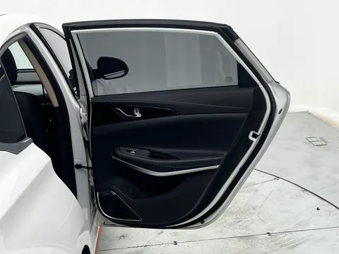 Changan Raeton CC