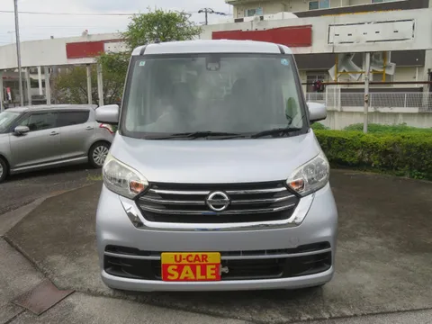 Nissan Dayz Roox