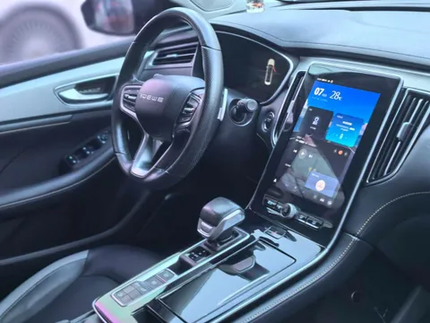 Roewe i6