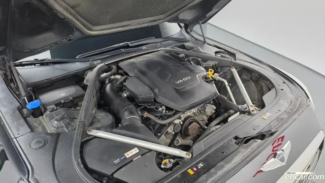 Genesis G90 (EQ900)