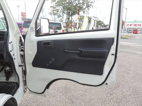 Nissan Clipper Truck
