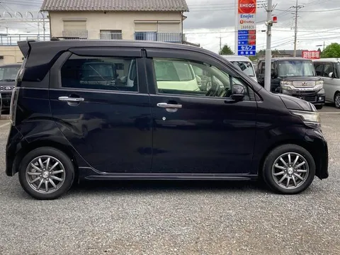 Honda N-WGN Custom