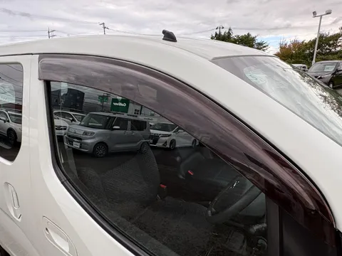Nissan Vanette