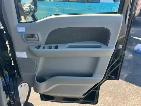 Mitsubishi Minicab Van