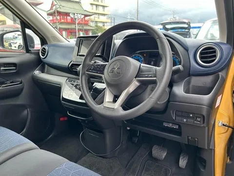Mitsubishi eK X