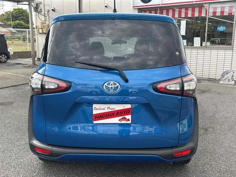 Toyota Sienta