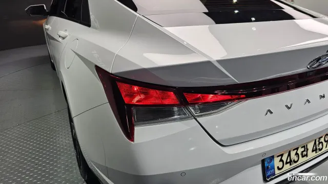 Hyundai Elantra (Avante)