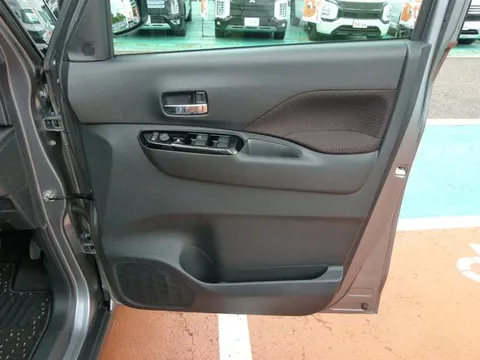 Mitsubishi eK X Space