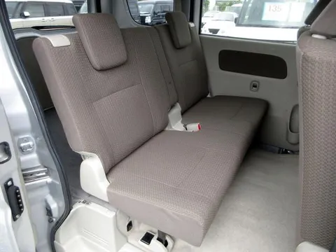 Mitsubishi Minicab Van
