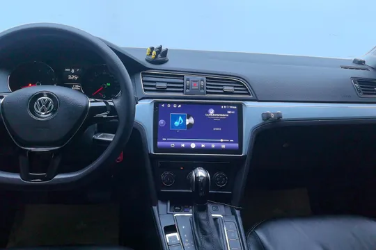 Volkswagen Lamando