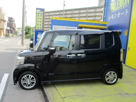 Honda N-BOX Plus Custom