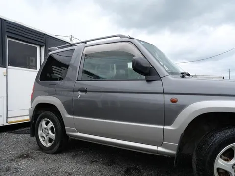 Mitsubishi Pajero Mini