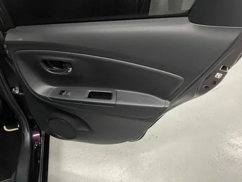 Toyota Yaris (Vitz)