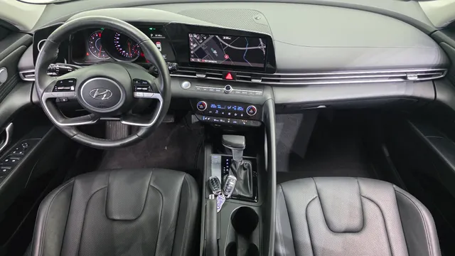 Hyundai Elantra (Avante)