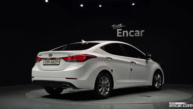 Hyundai Elantra (Avante)