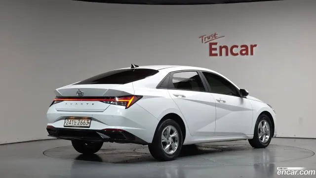Hyundai Elantra (Avante)