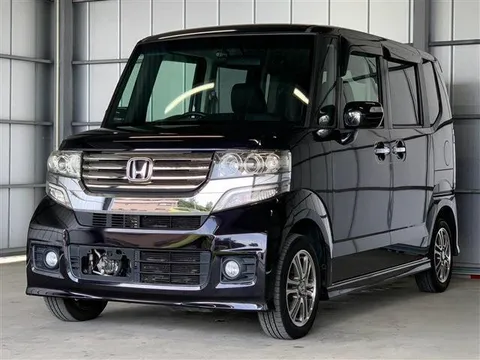 Honda N-BOX Custom
