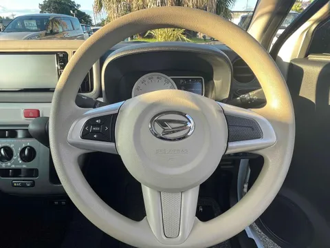 Daihatsu Mira Tocot