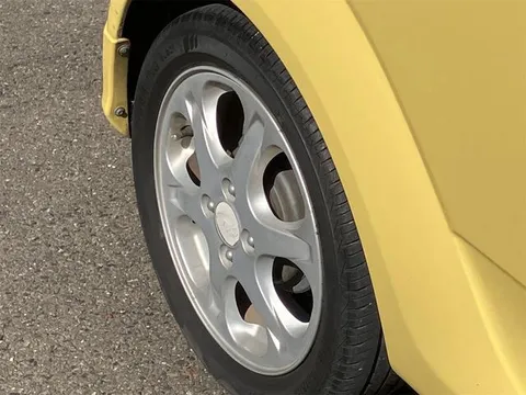 Subaru R1