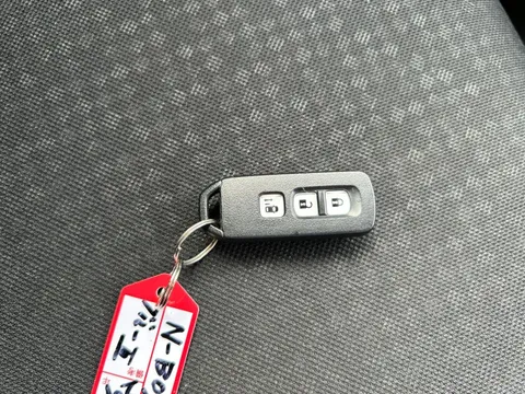 Honda N-BOX Custom