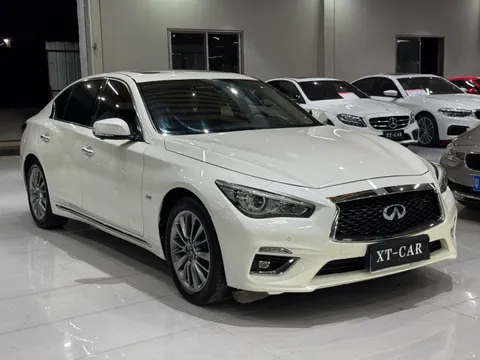 Infiniti Q50L