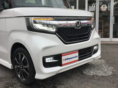 Honda N-BOX Custom