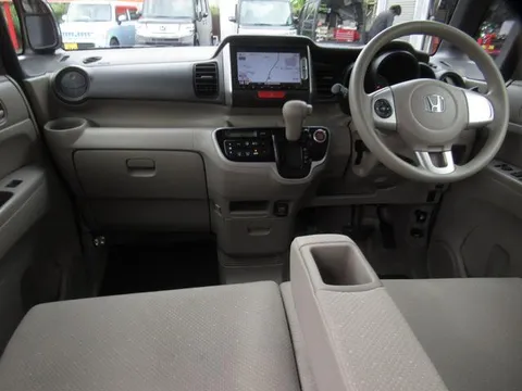 Honda N-BOX Plus