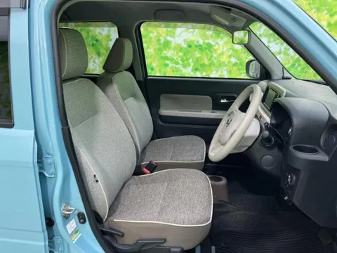 Daihatsu Mira Tocot