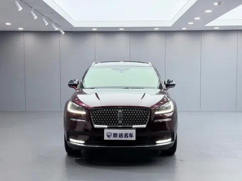 Lincoln Corsair