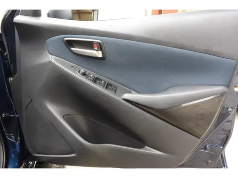 Mazda Mazda2 (Demio)