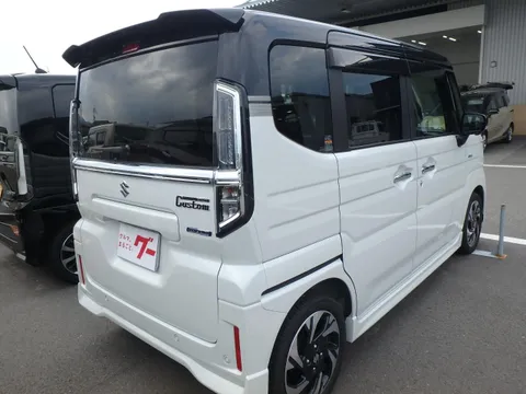 Suzuki Spacia Custom