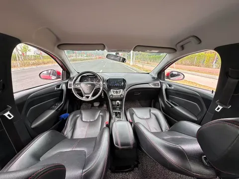 Chery Arrizo 5