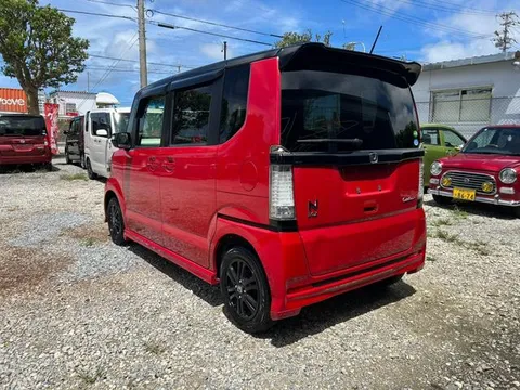 Honda N-BOX Custom