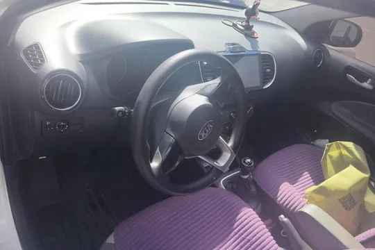 Kia Pegas