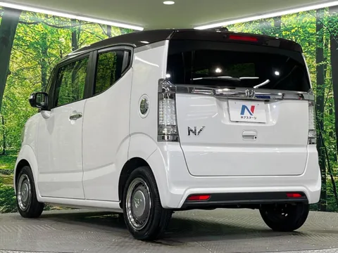 Honda N-BOX Slash