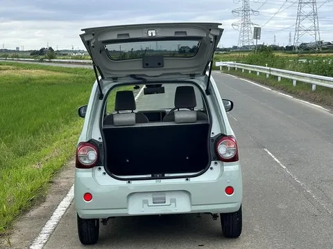 Daihatsu Mira Tocot