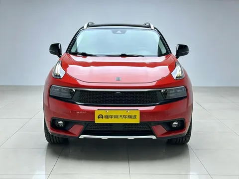 Lynk & Co 01
