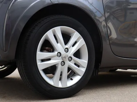 Toyota iQ