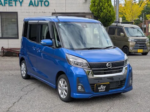Nissan Dayz Roox