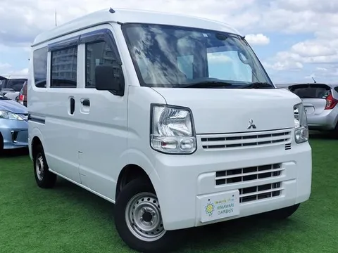 Mitsubishi Minicab Van
