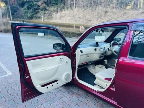 Daihatsu Esse