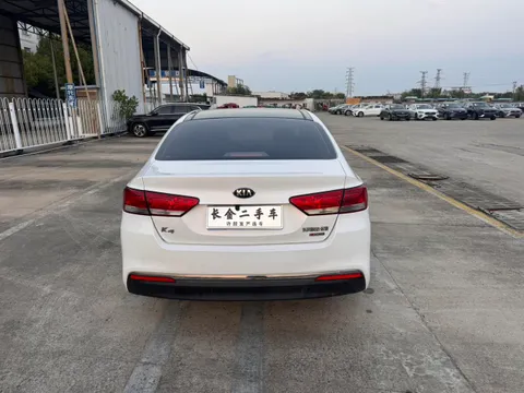 Kia K4
