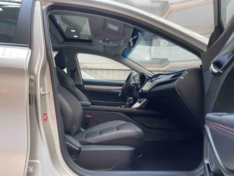 Geely Binrui